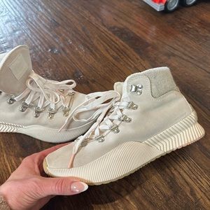 Sorel eggshell suede hightops